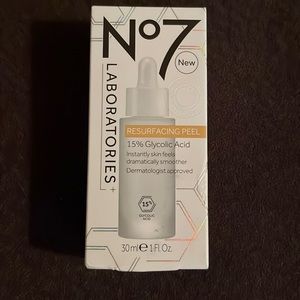 NIB No7 resurfacing peel